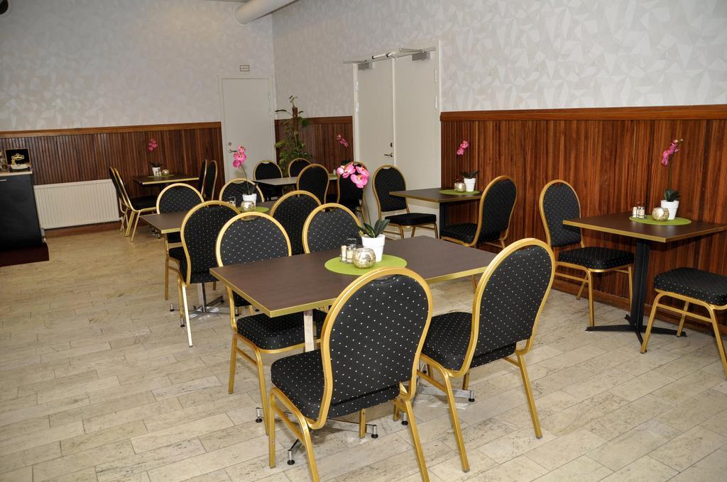 Ronneby Cityhotell Bagian luar foto
